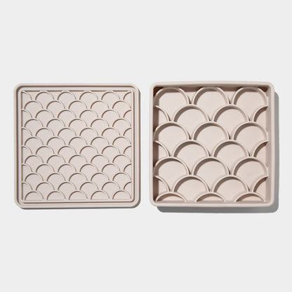 3-in-1 Scale Slow Feeder - Sand