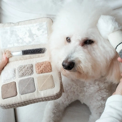 Eyeshadow Snuffle Toy